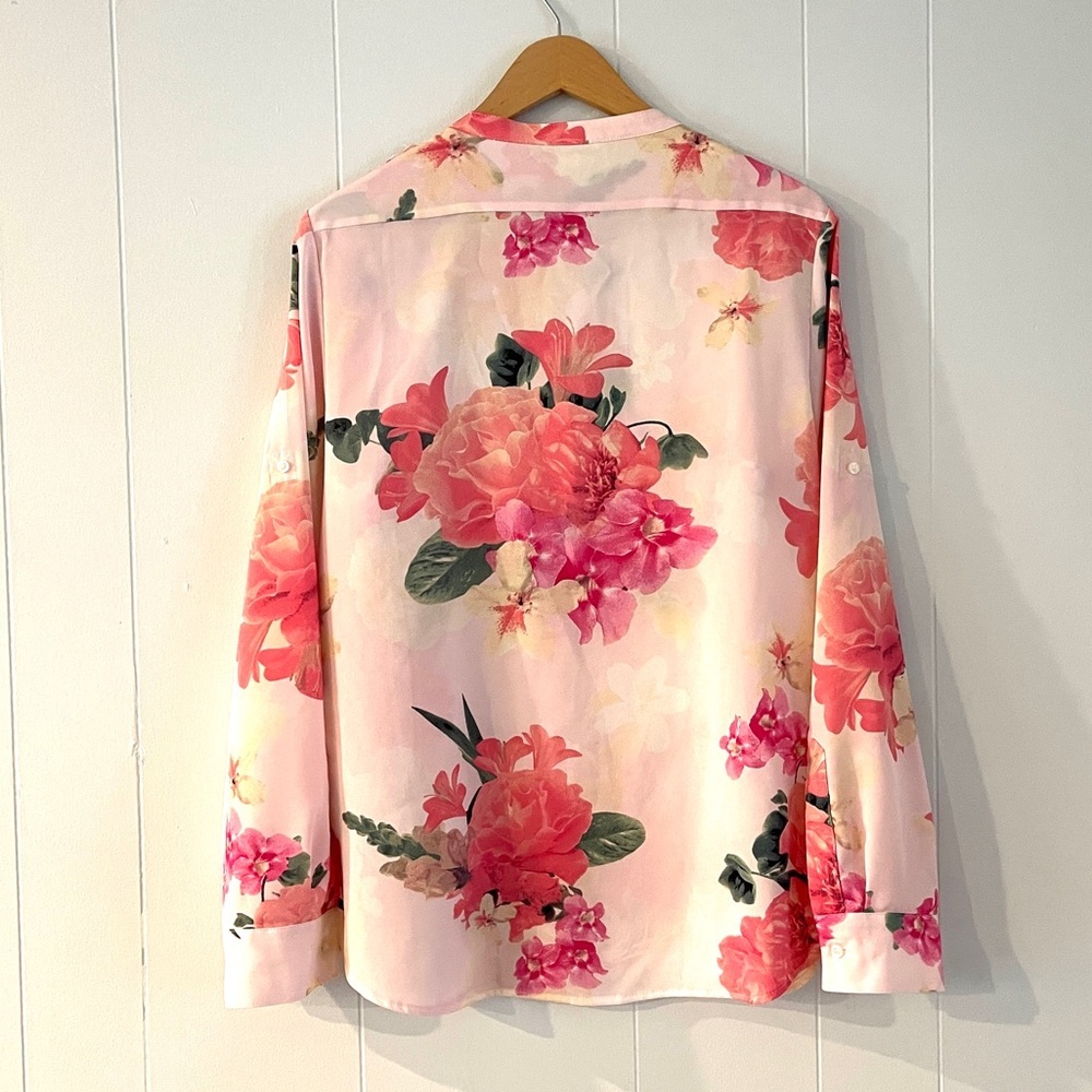 Calvin Klein Pink Floral Button Down Blouse Feminine Casual Workwear Weekendwear - Picture 2 of 8